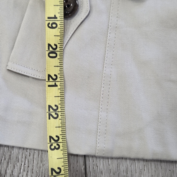 Burberry Light Gray Double-Breasted Trench Coat - Picture 12 of 17